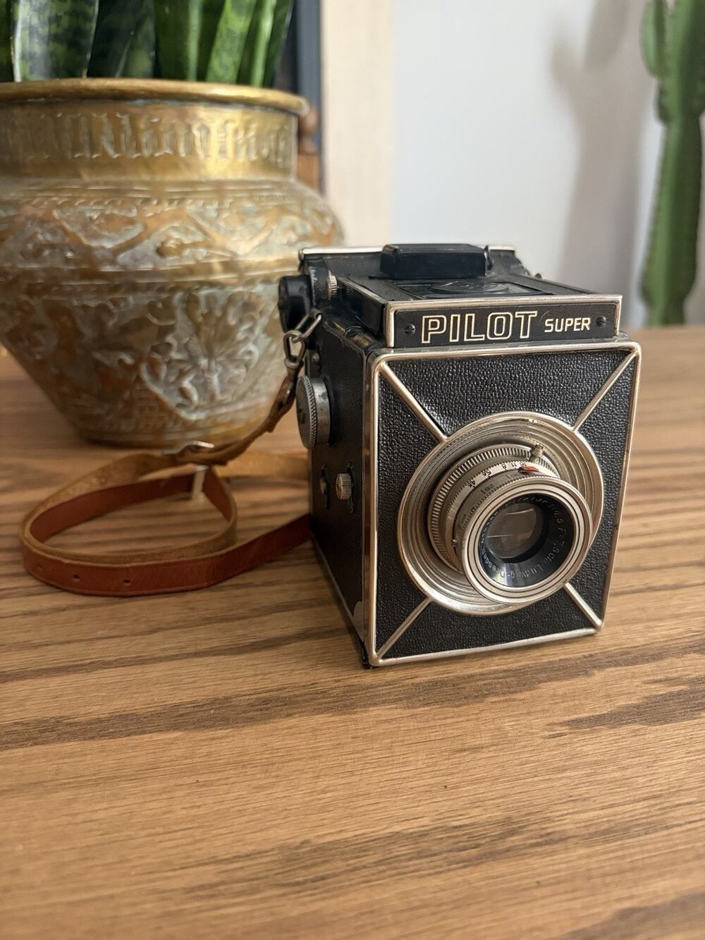 KW Pilot Super Medium Format 6x6 120 Film SLR Camera w/ Enna Ennatar F3.5 75mm